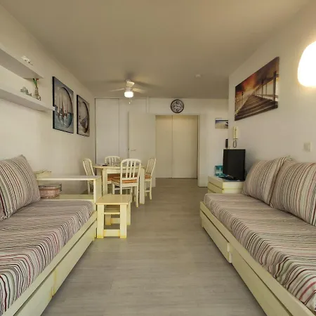 Apartment 2 Pieces Avec Terrasse, Piscine, Parking A 5 Min De La - 4 Couchages - Fr-1-252-158