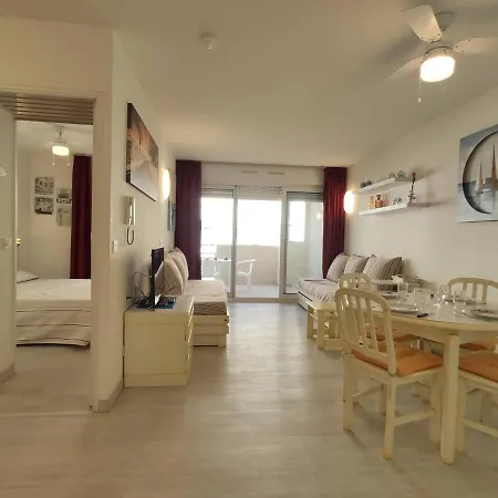 Appartement 2 Pieces Avec Terrasse, Piscine, Parking A 5 Min De La - 4 Couchages - Fr-1-252-158