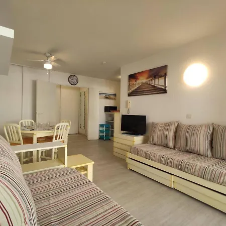 Appartement 2 Pieces Avec Terrasse, Piscine, Parking A 5 Min De La - 4 Couchages - Fr-1-252-158 Juan-les-Pins